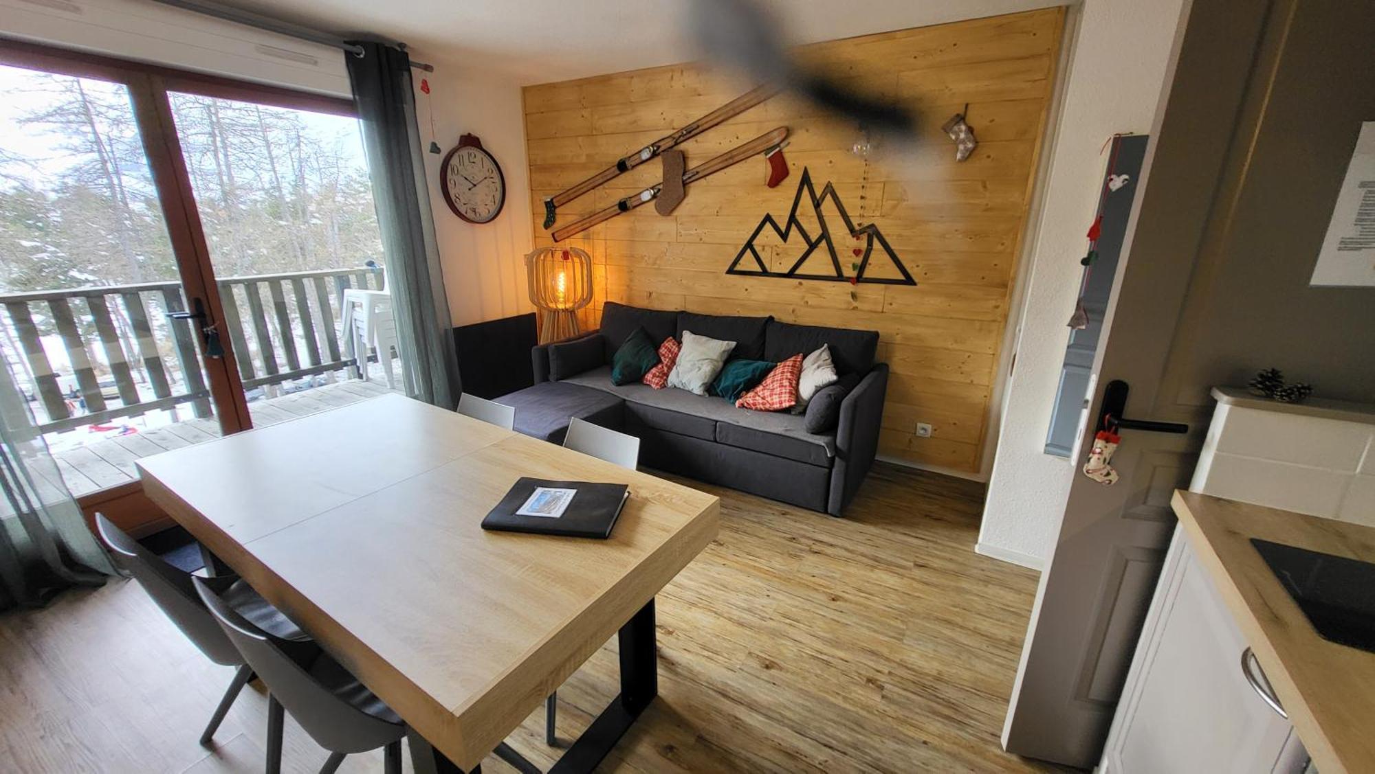 Appartement 4 A 6 Personnes - Chalets D'Aurouze - La Joue Du Loup Saint-Étienne-en-Dévoluy Eksteriør bilde