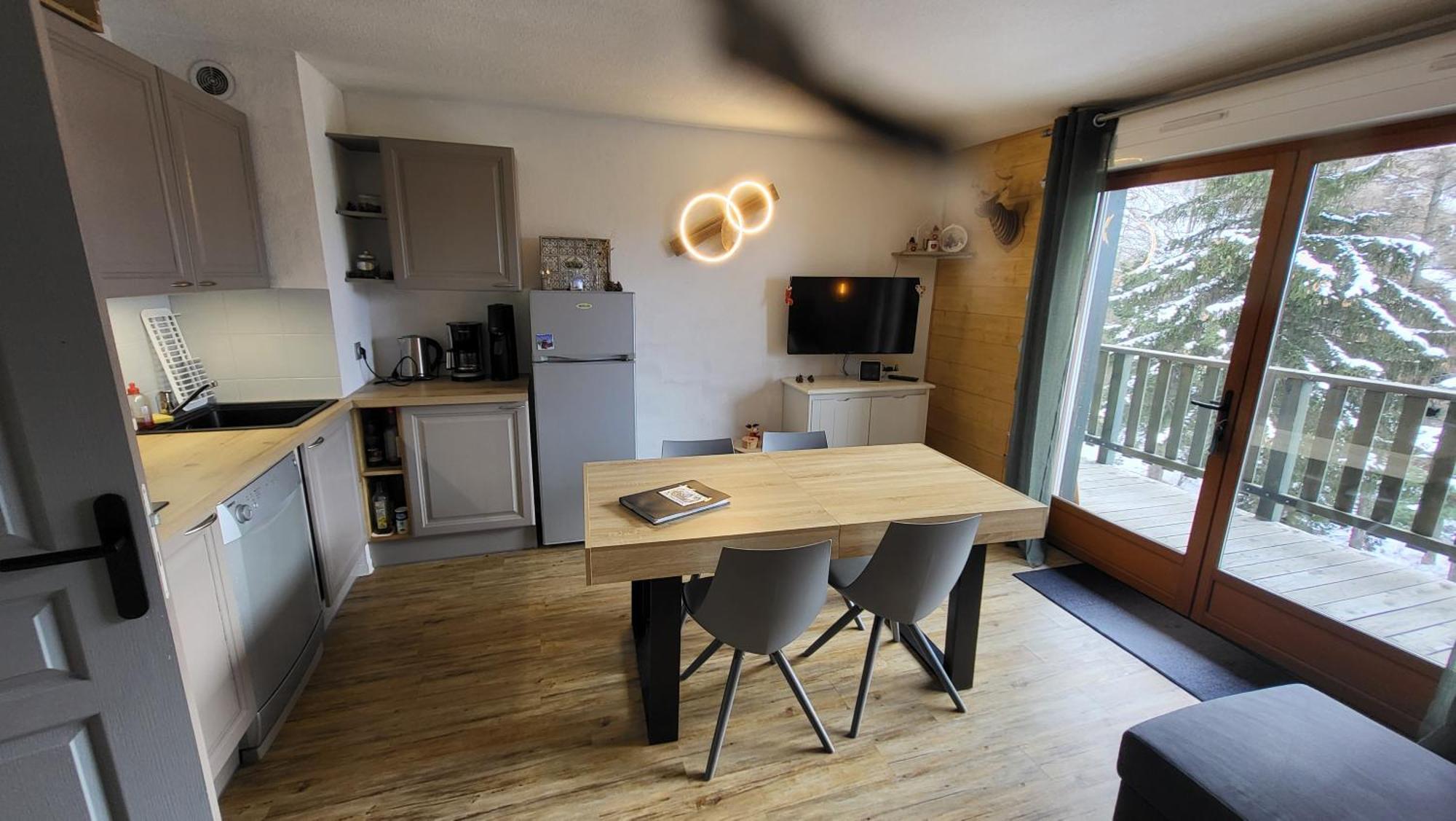 Appartement 4 A 6 Personnes - Chalets D'Aurouze - La Joue Du Loup Saint-Étienne-en-Dévoluy Eksteriør bilde